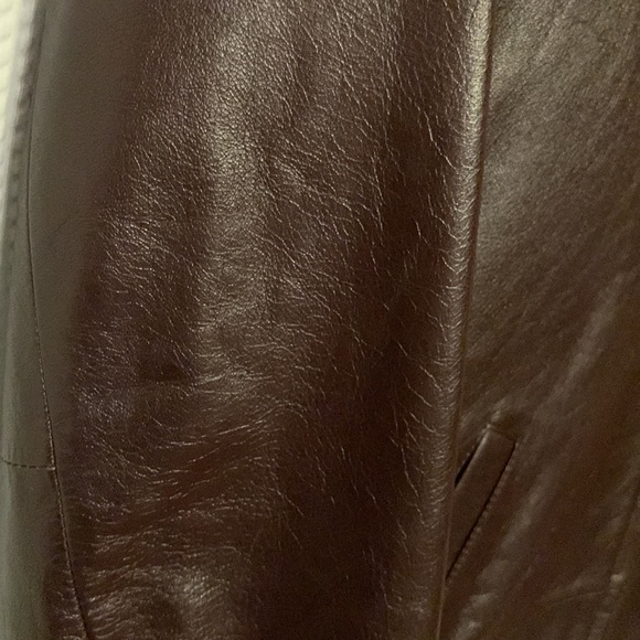 Woman’s Leather Jacket - Picture 7 of 10
